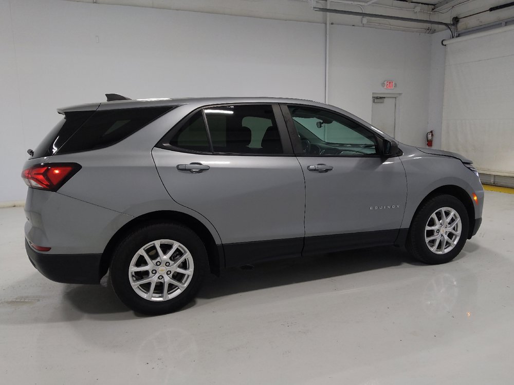 Used 2023 Chevrolet Equinox LS AWD/4WD image 10