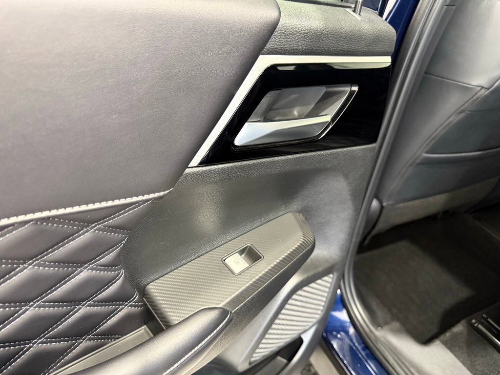 Used 2024 Mitsubishi Outlander SEL Black Edition image 21