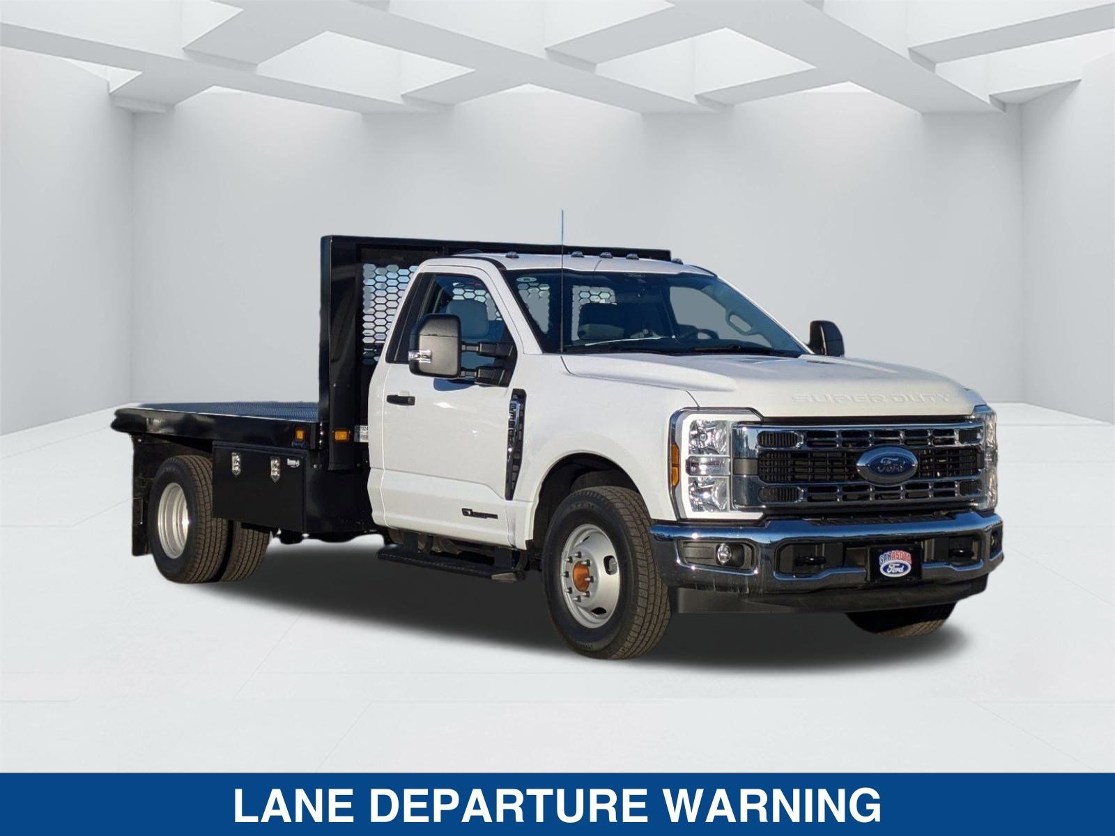 New 2024 Ford F350 XL w/ XL Chrome Package image 3