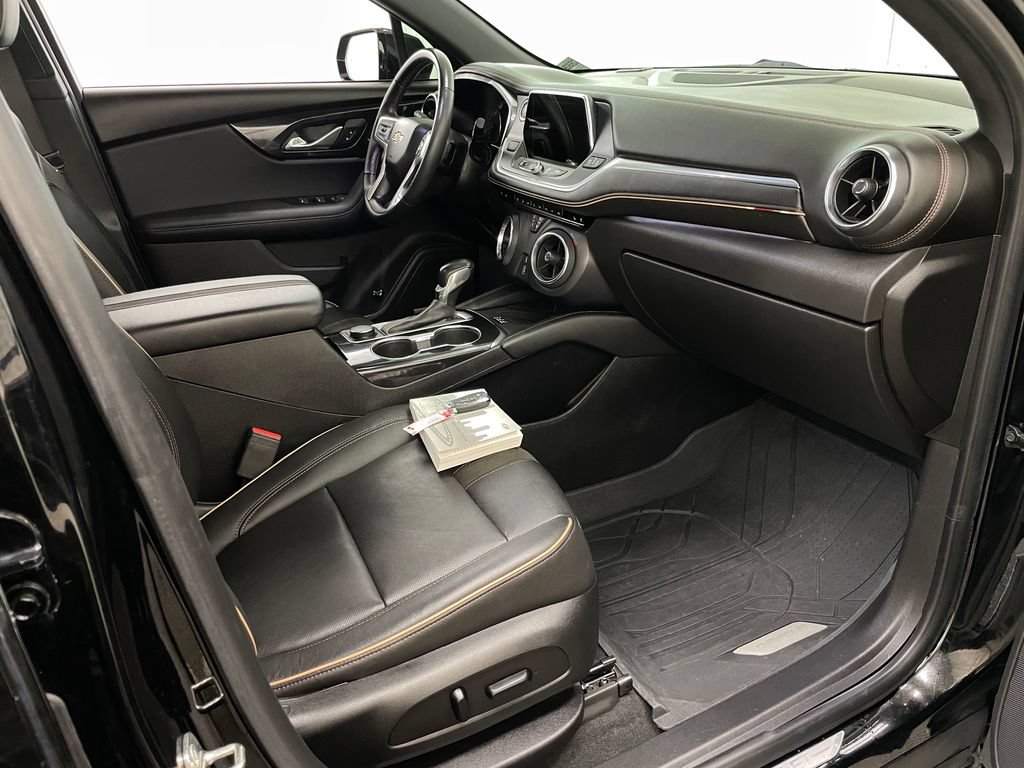 Used 2019 Chevrolet Blazer Premier w/ Sun and Wheels Package FWD image 41
