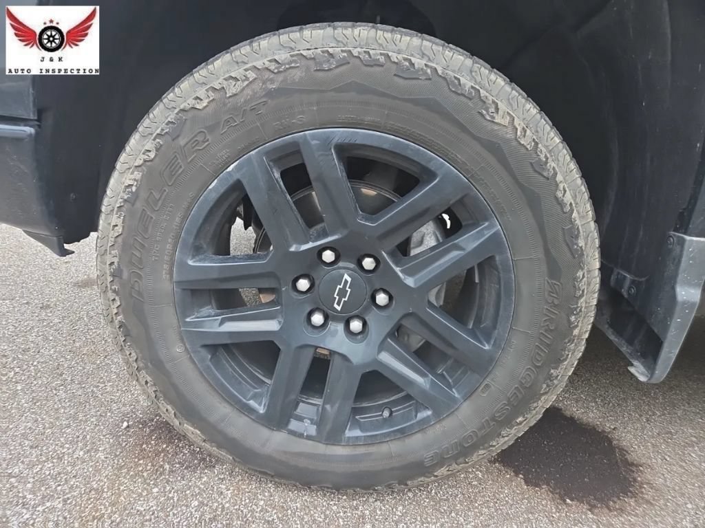 Used 2025 Chevrolet Silverado 1500 LT Trail Boss w/ LT Trail Boss Premium Package AWD/4WD image 12