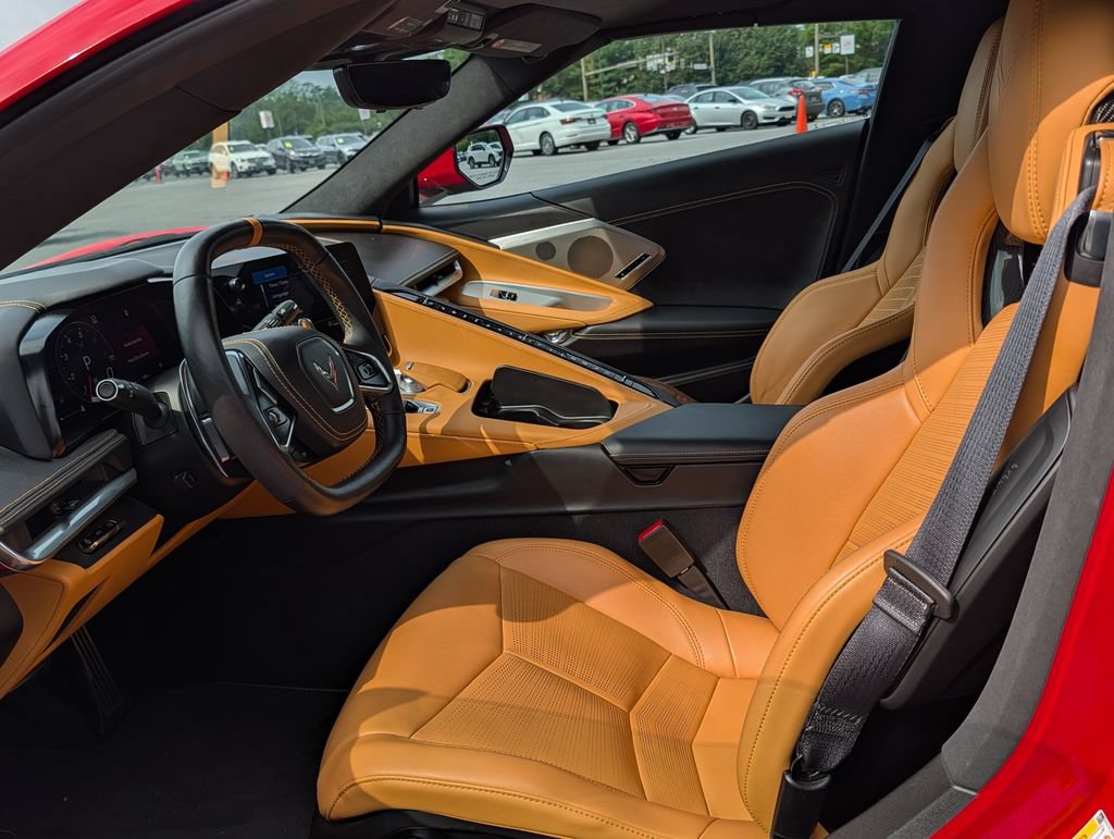 Used 2022 Chevrolet Corvette Stingray Premium Conv w/ Z51 Performance Package RWD image 11