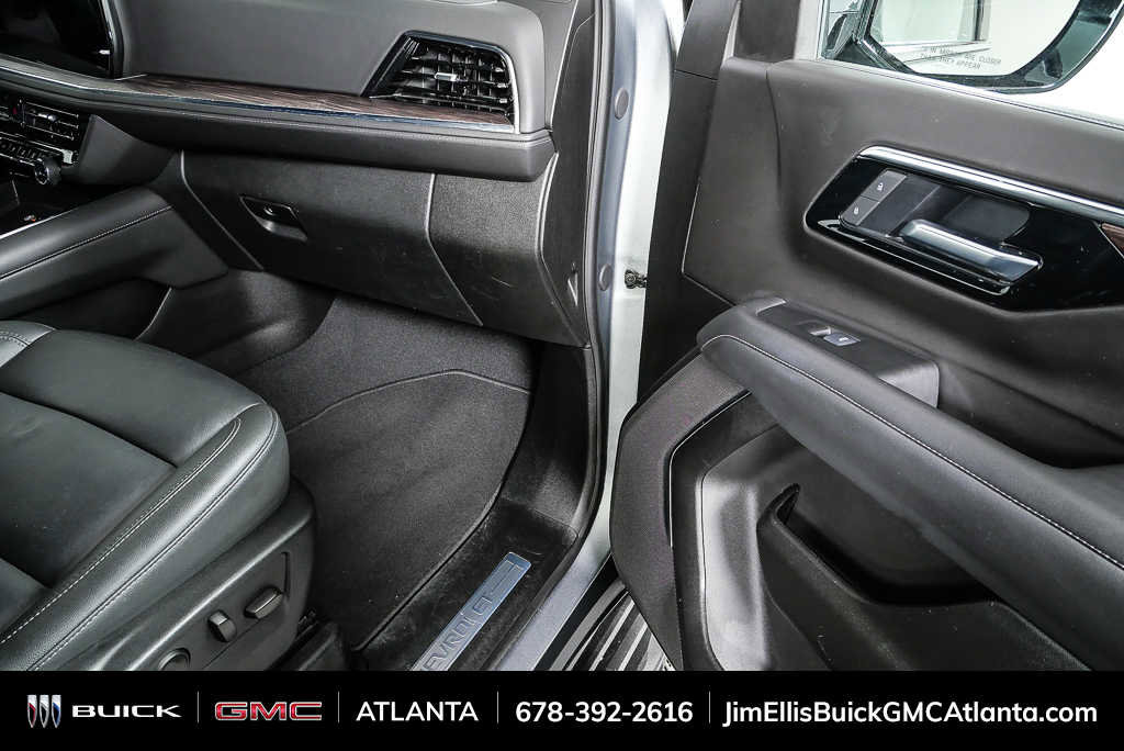 Used 2025 Chevrolet Tahoe LT AWD/4WD image 24