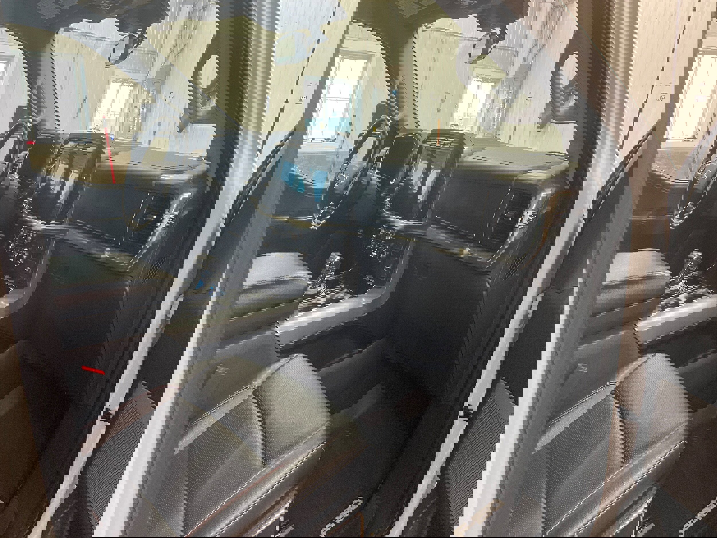 Used 2022 Ford F150 Lariat image 32