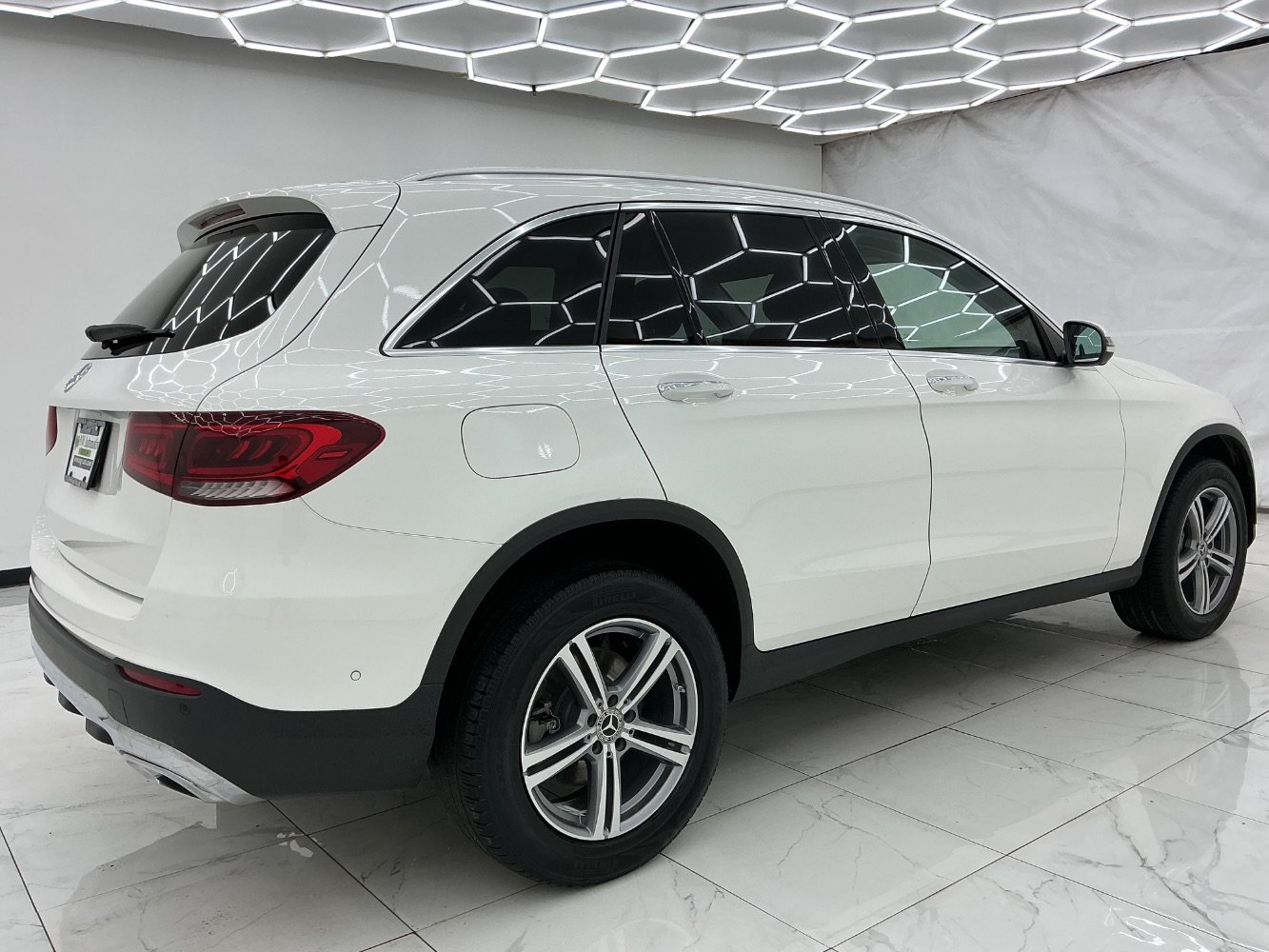 Used 2021 Mercedes-Benz GLC 300 4MATIC image 11