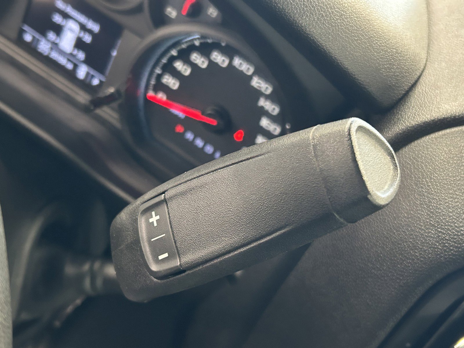 Used 2023 Chevrolet Silverado 1500 Custom image 24