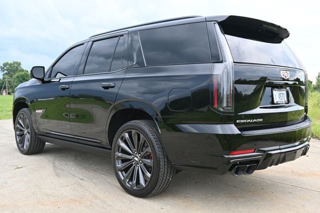 Used 2026 Cadillac Escalade V AWD/4WD image 7