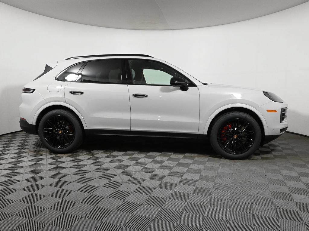 Used 2026 Porsche Cayenne S AWD/4WD image 8