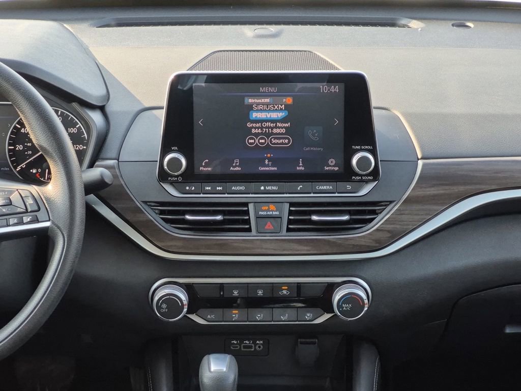 Used 2023 Nissan Altima 2.5 SV image 9