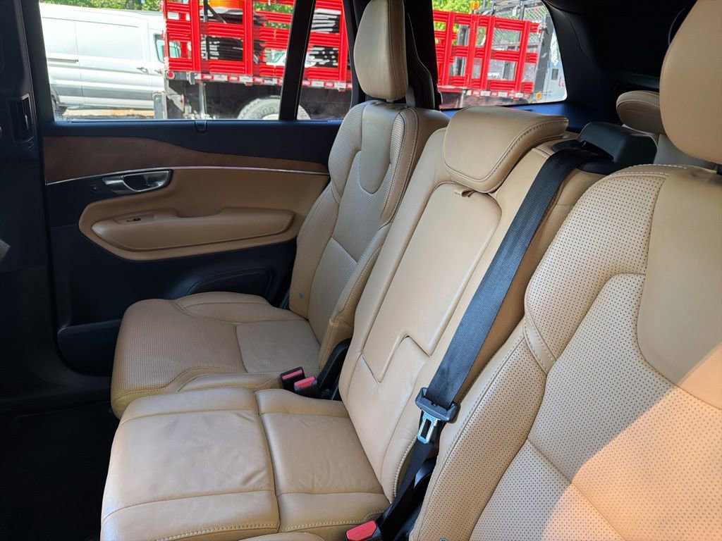 Used 2017 Volvo XC90 T6 Inscription w/ Vision Package image 27