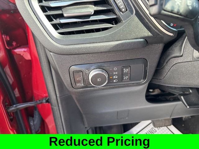 Used 2022 Ford Escape SEL w/ SEL Stealth AWD Package image 19