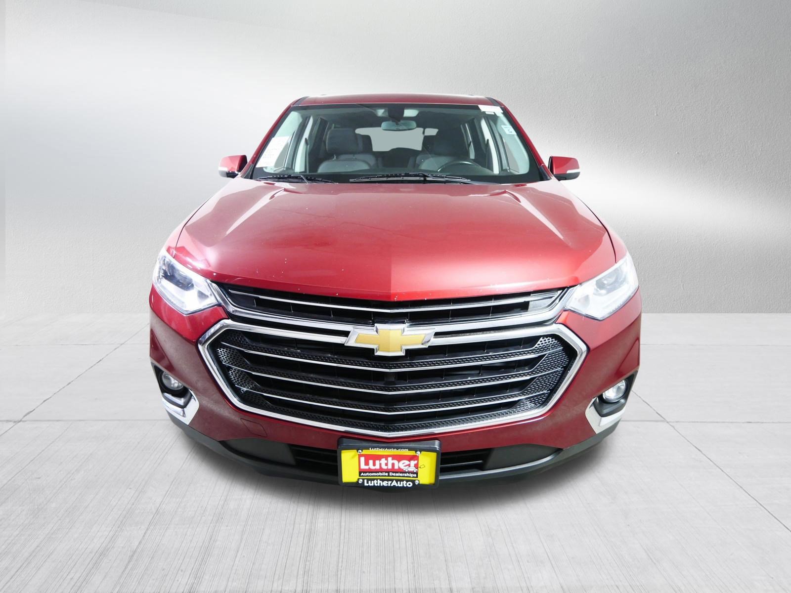 Used 2018 Chevrolet Traverse LT image 2