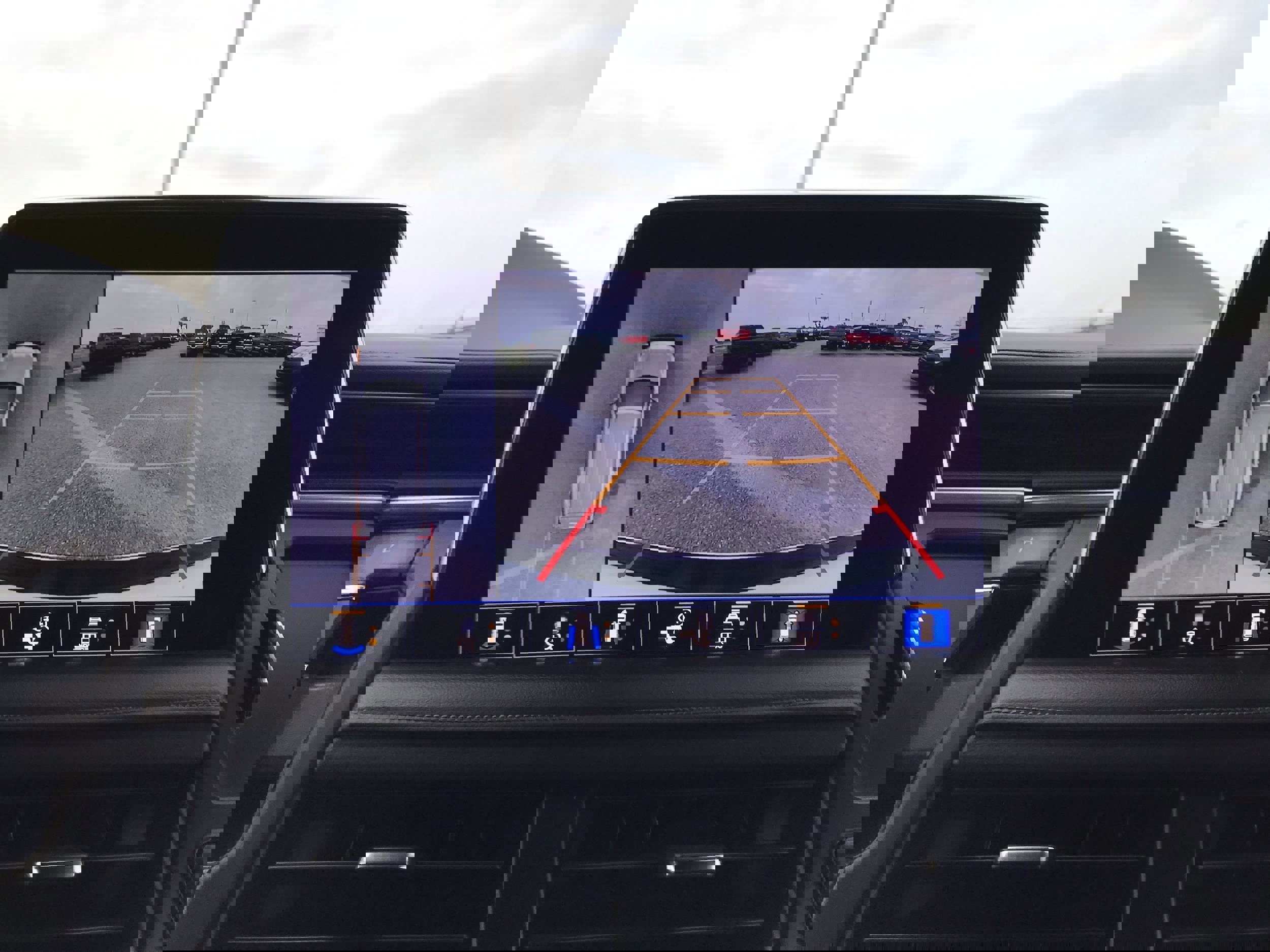 Used 2021 Chevrolet Suburban High Country w/ Premium Package image 34