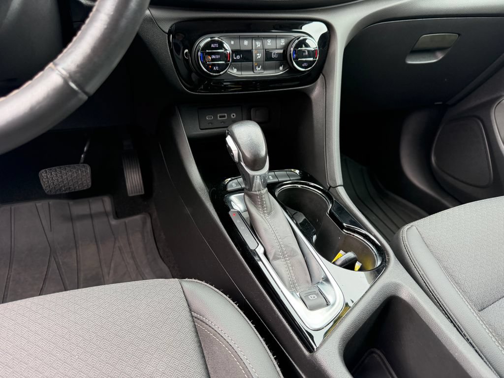 Used 2022 Buick Encore GX Select w/ Experience Buick Package FWD image 26