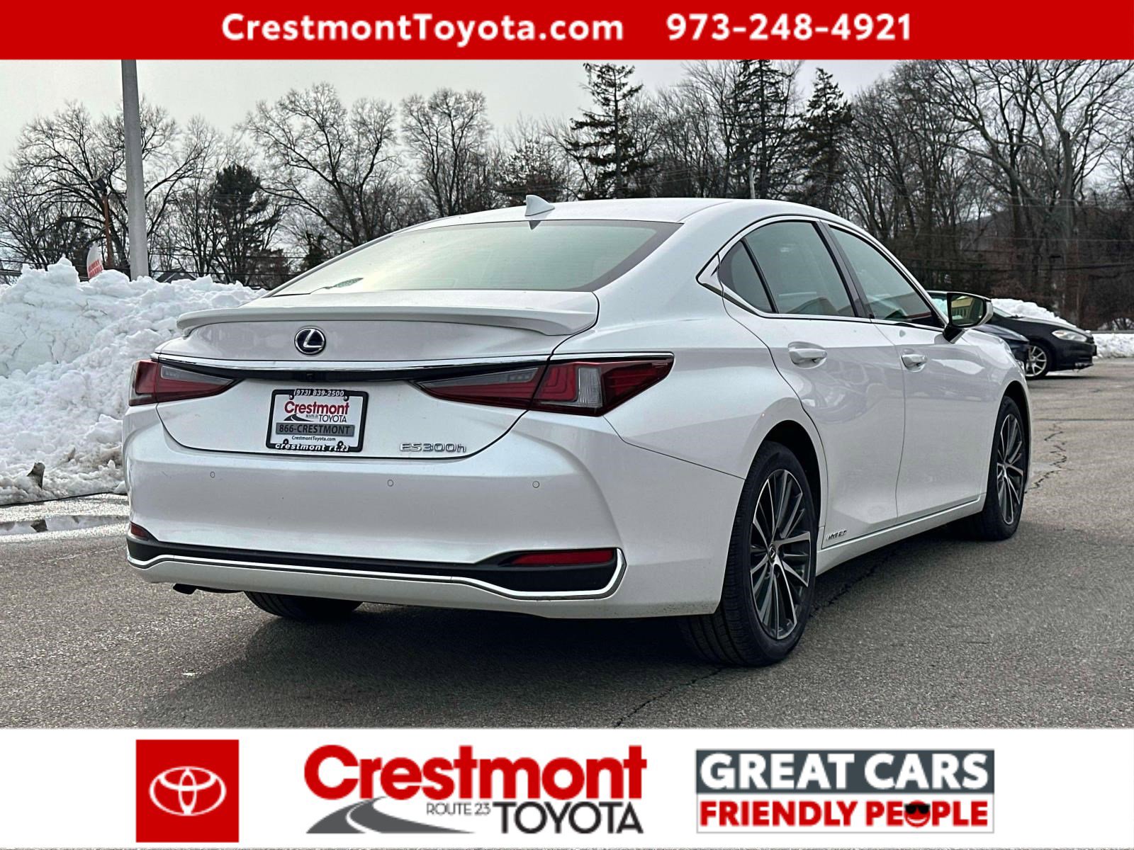 Used 2022 Lexus ES 300h w/ Premium Package image 3