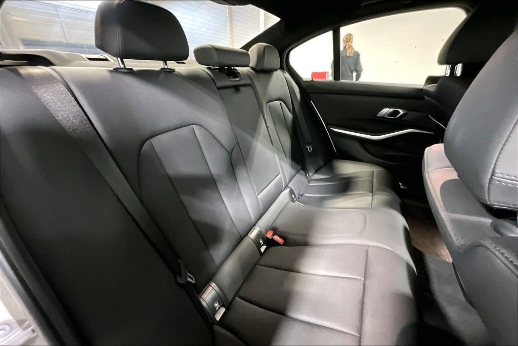Used 2020 BMW 330i xDrive Sedan AWD/4WD image 33