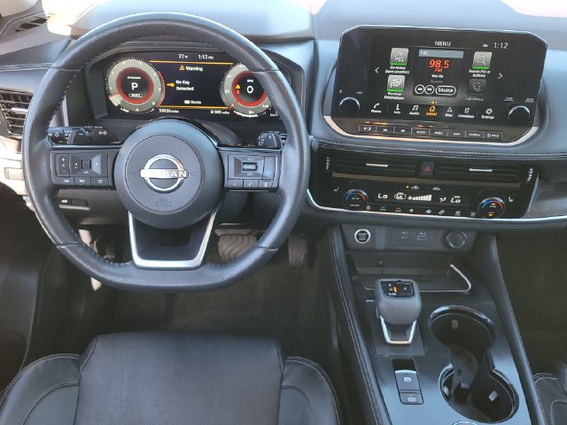 Used 2022 Nissan Rogue Platinum w/ Head-Up Display Package AWD/4WD image 8