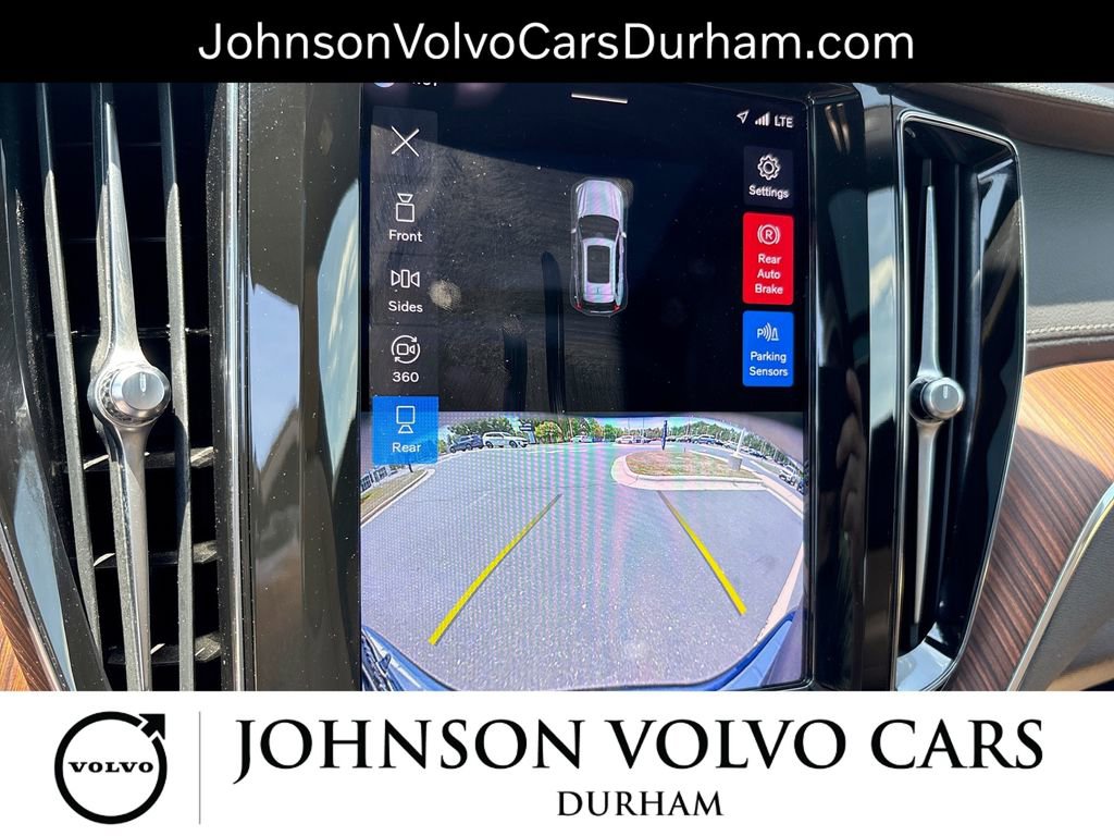 Used 2023 Volvo XC60 B5 Ultimate w/ Protection Package Premier AWD/4WD image 24