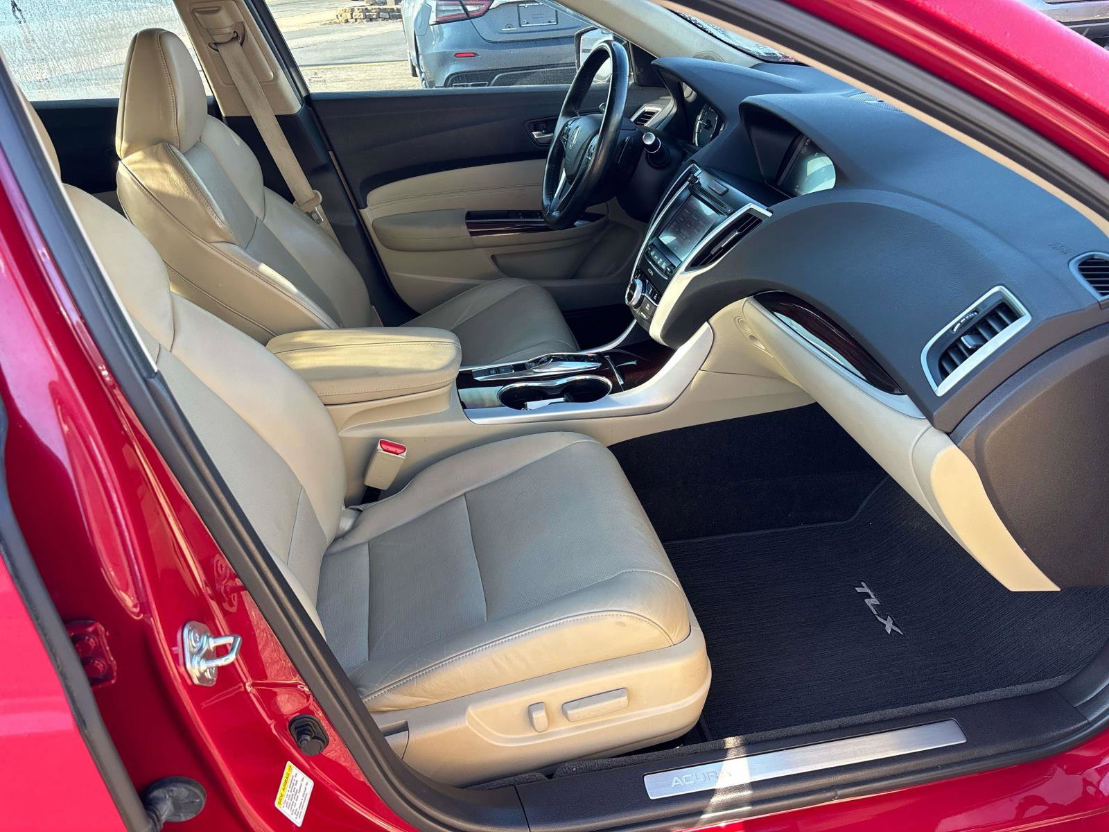 Used 2017 Acura TLX V6 w/ Technology Package FWD image 15