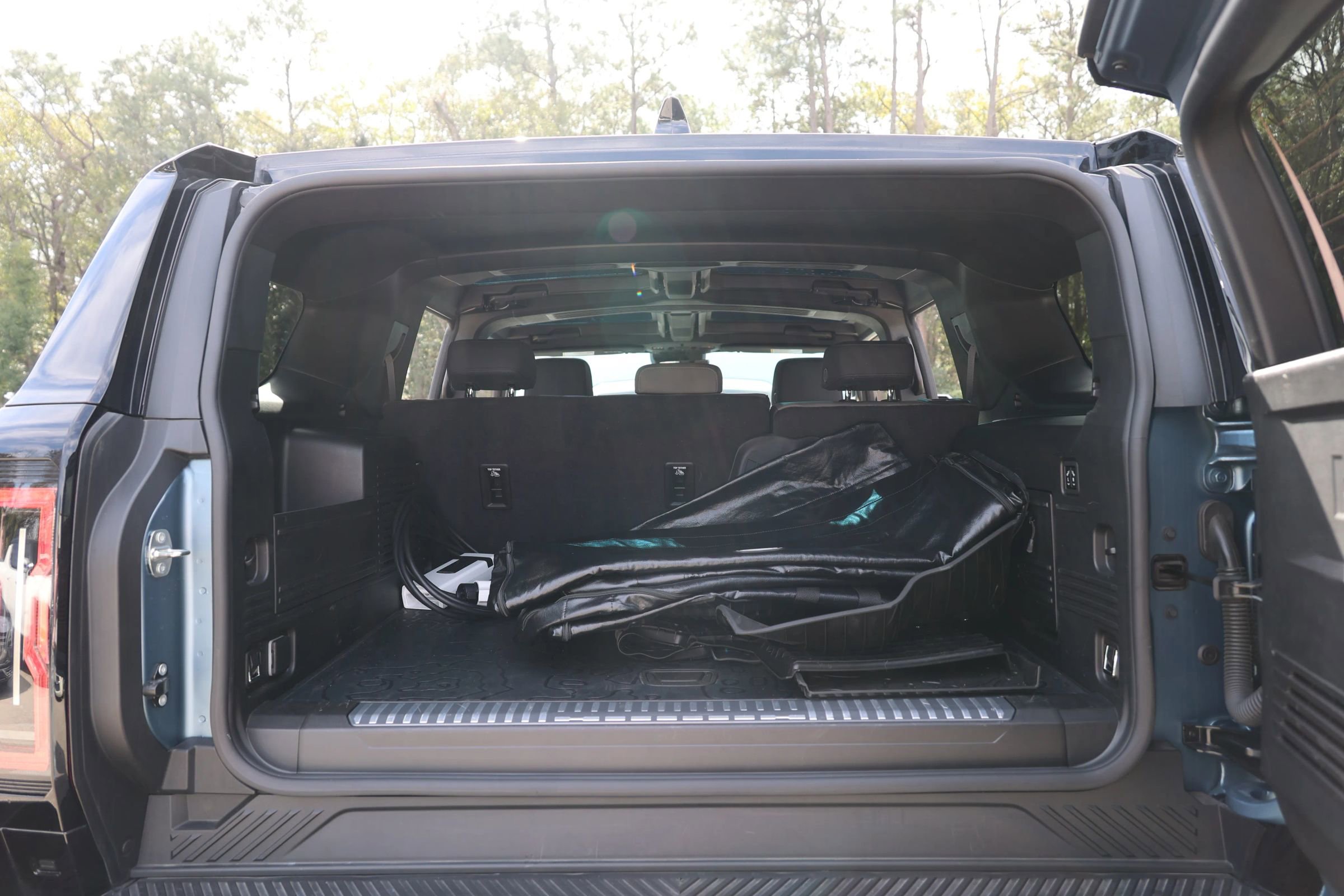 Used 2024 GMC Hummer EV 3X w/ Omega Edition AWD/4WD image 39