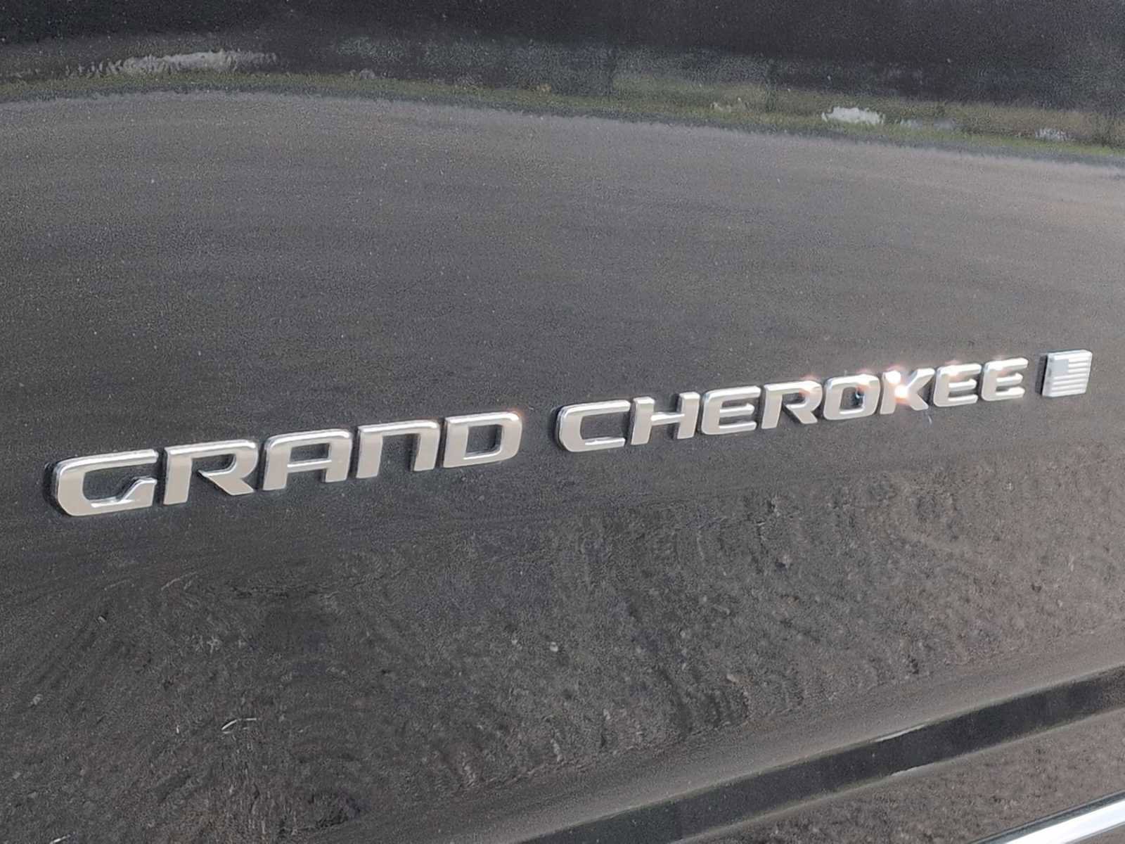 Used 2023 Jeep Grand Cherokee L Overland image 13