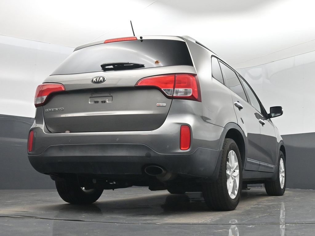 Used 2015 Kia Sorento LX image 46