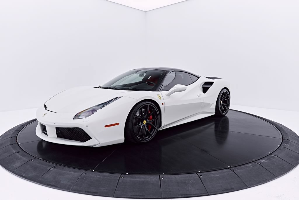 Used 2018 Ferrari 488 GTB RWD image 15