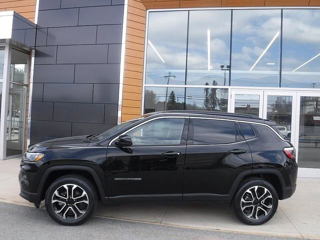 Certified 2022 Jeep Compass Limited image 2