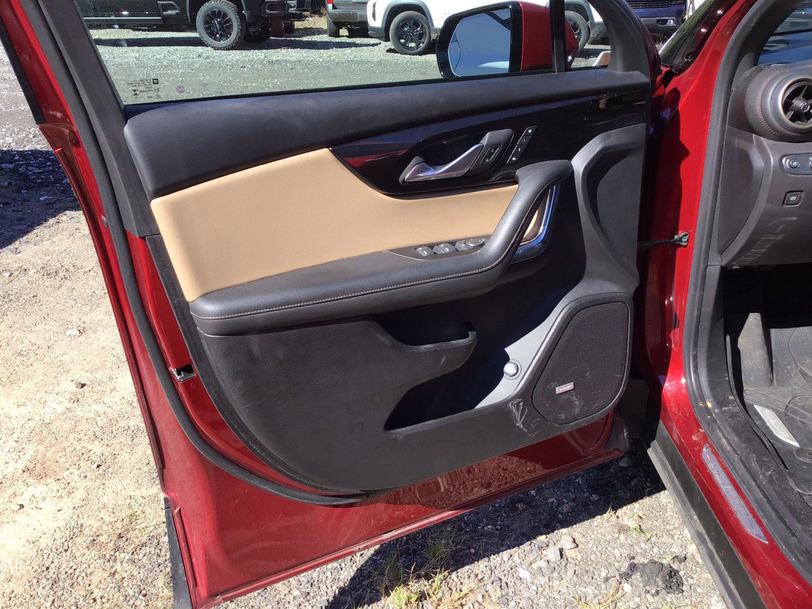 Used 2024 Chevrolet Blazer Premier w/ Driver Confidence II Package FWD image 11