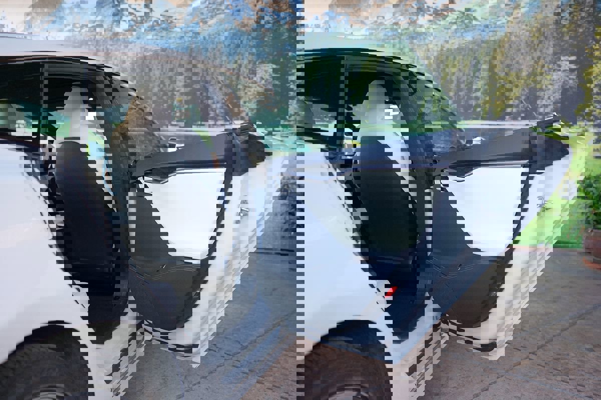 Used 2020 Tesla Model S Long Range Plus image 30