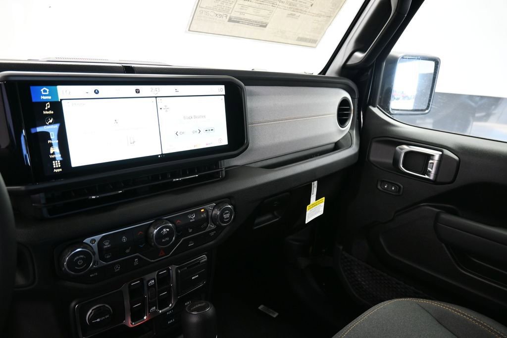 New 2026 Jeep Gladiator Sport AWD/4WD image 15