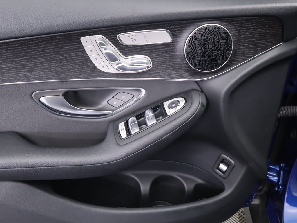 Used 2022 Mercedes-Benz GLC 300 image 23