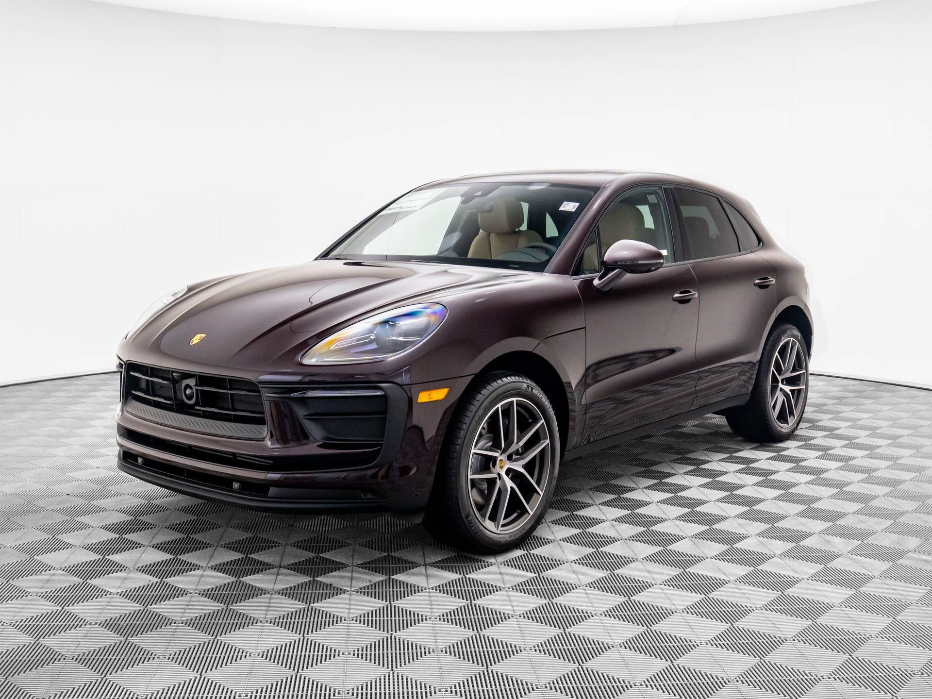 Certified 2026 Porsche Macan image 1