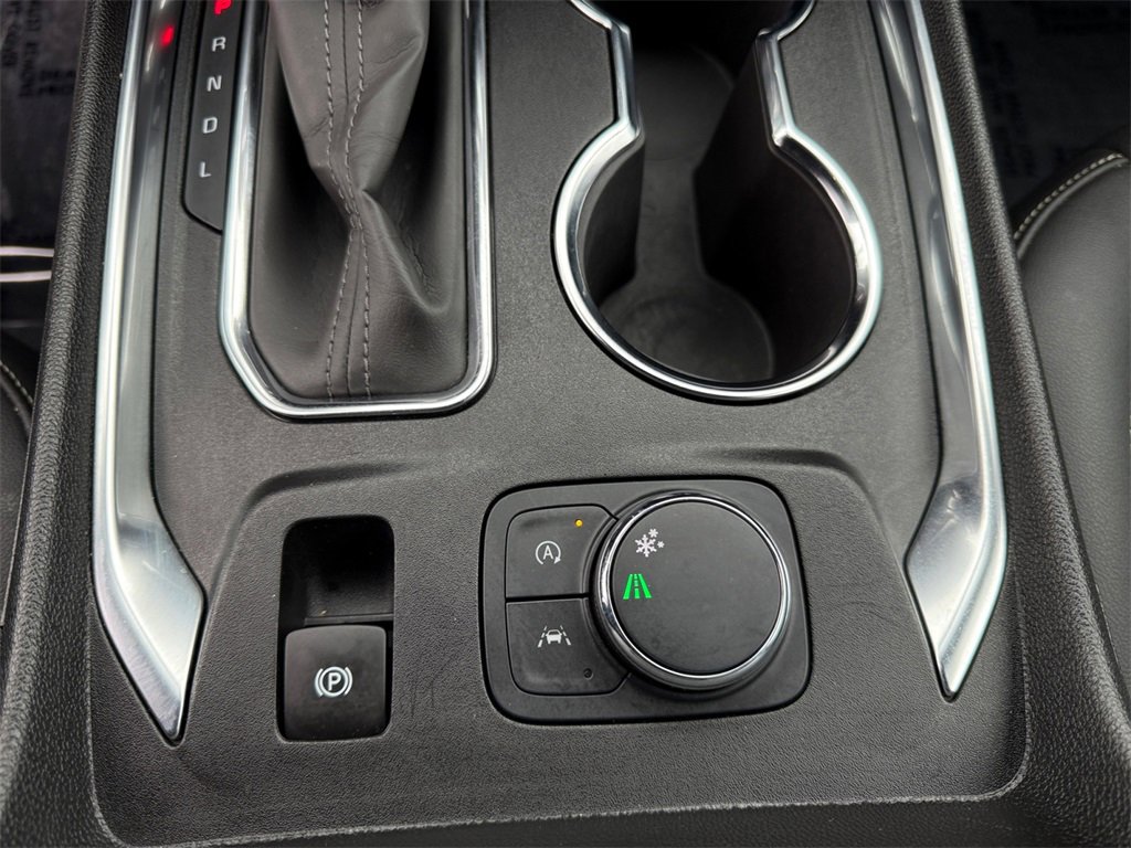 Used 2024 Chevrolet Traverse LT image 19