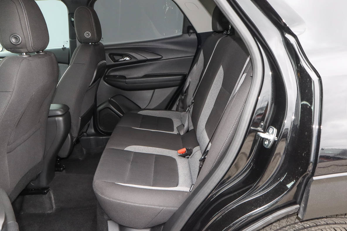 Used 2025 Chevrolet TrailBlazer LT AWD/4WD image 8