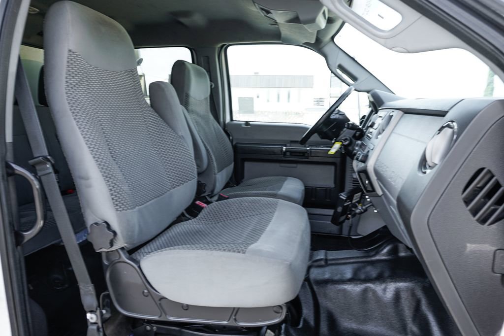 Used 2015 Ford F650 2WD Crew Cab Super Duty image 46