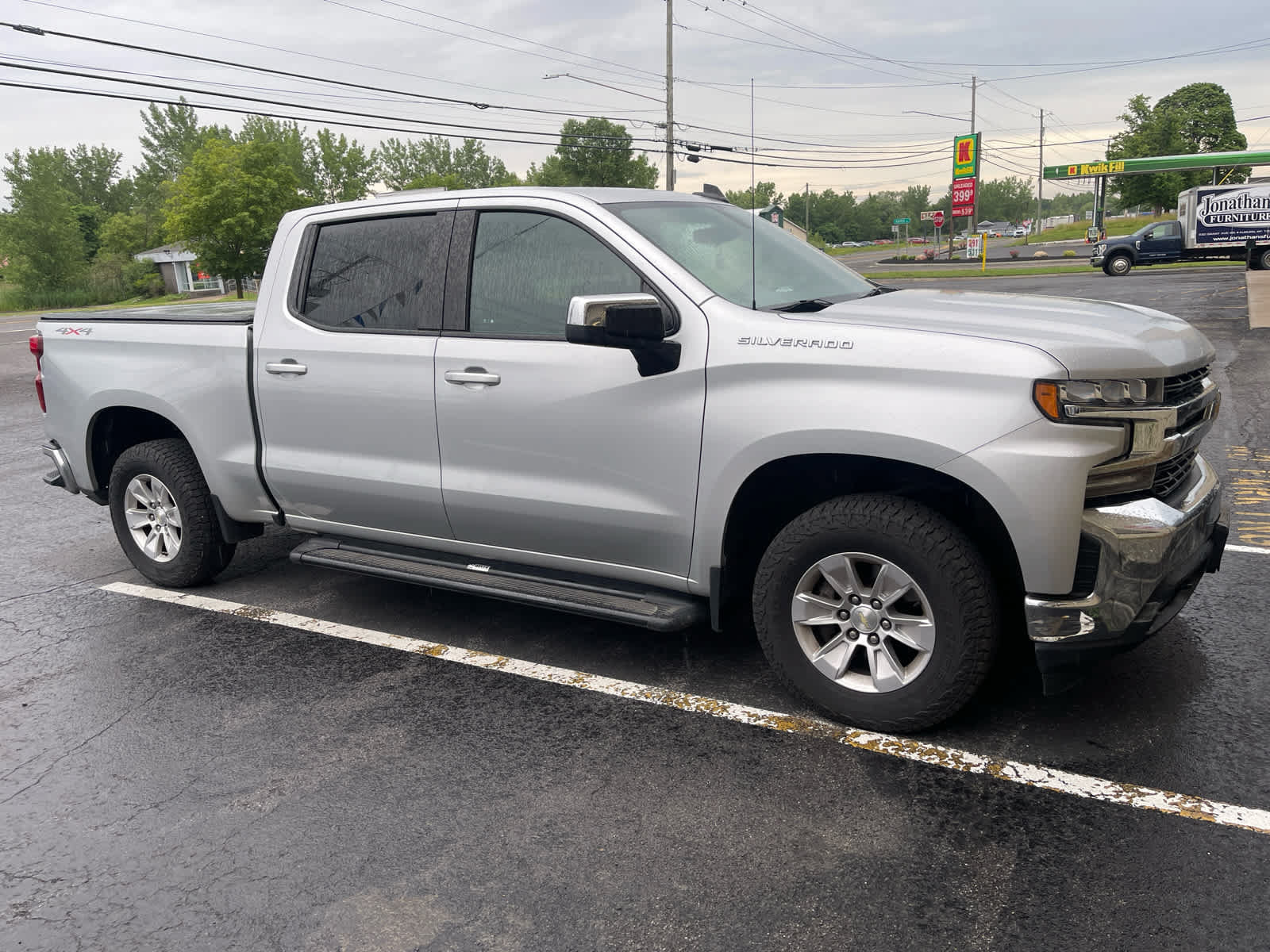 Used 2020 Chevrolet Silverado 1500 LT w/ Fleet Comfort Package AWD/4WD image 6