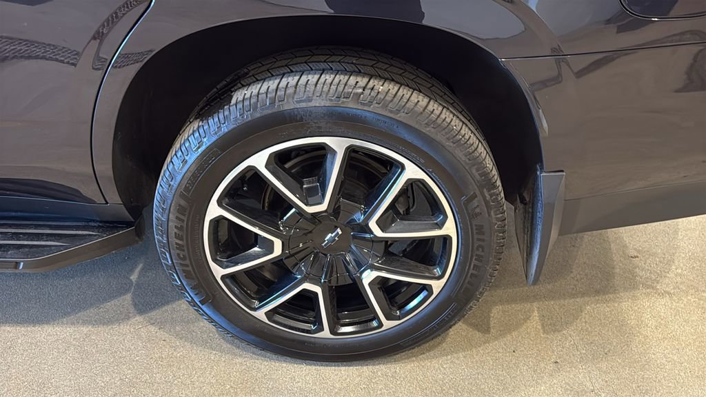 Used 2022 Chevrolet Tahoe RST w/ Luxury Package image 10