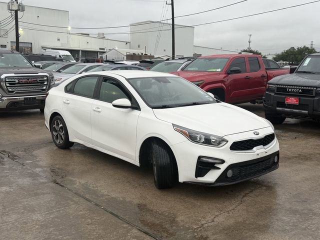 Used 2020 Kia Forte LXS FWD image 3