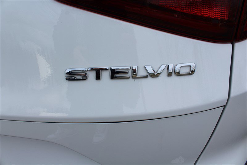 Used 2022 Alfa Romeo Stelvio Sprint image 35