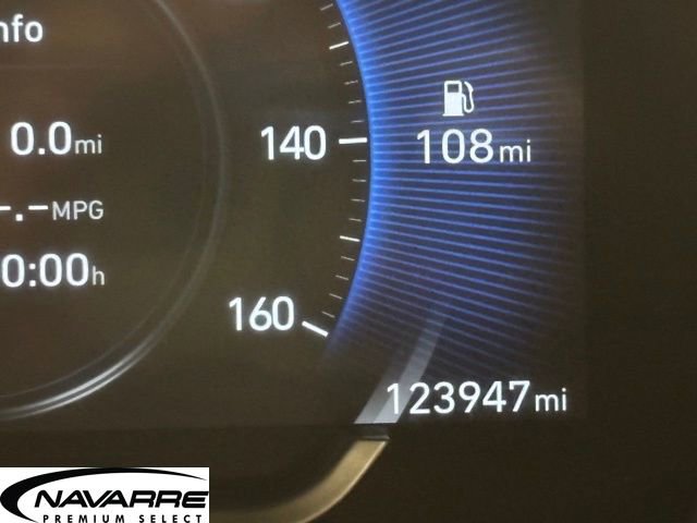 Used 2020 Hyundai Santa Fe SEL image 28