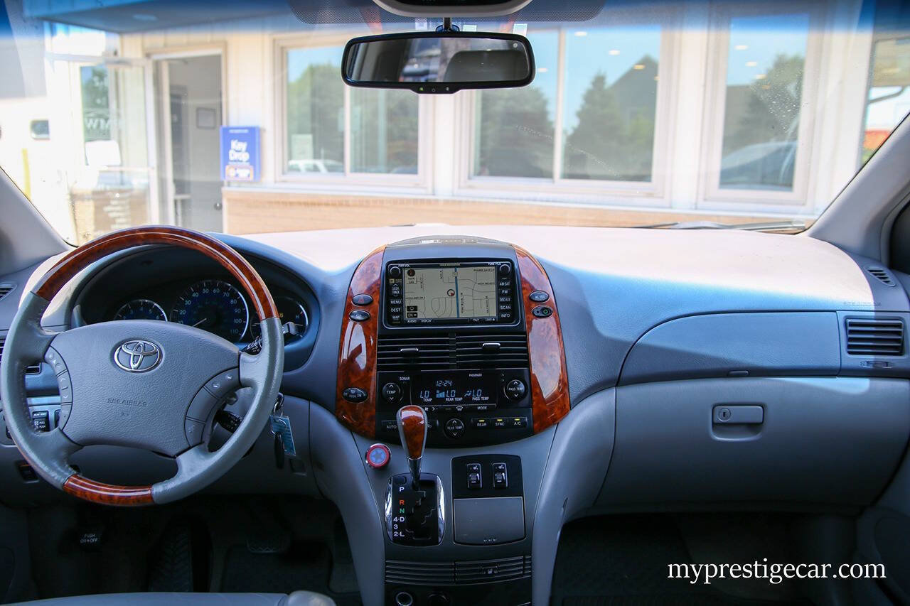 Used 2010 Toyota Sienna XLE Limited w/ XLE Limited Pkg 2 AWD/4WD image 25