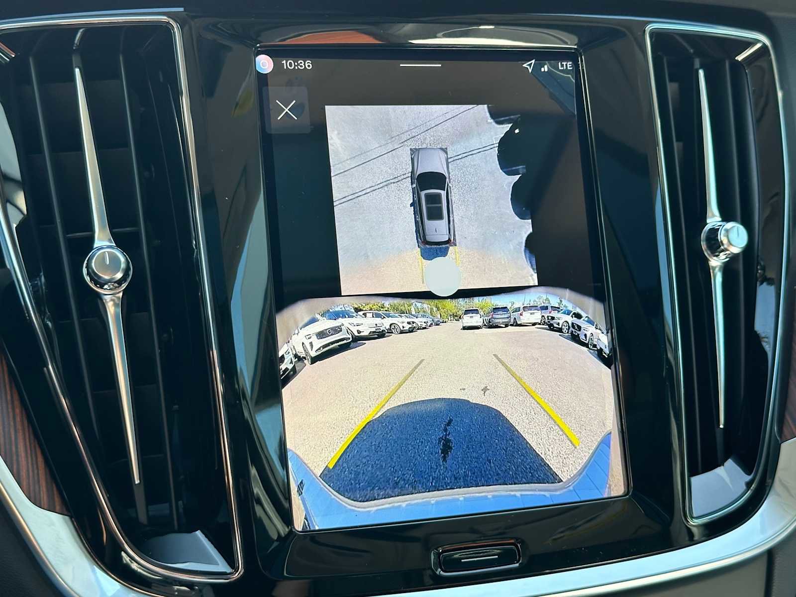 New 2026 Volvo V60 B5 Cross Country Plus w/ Climate Package image 26