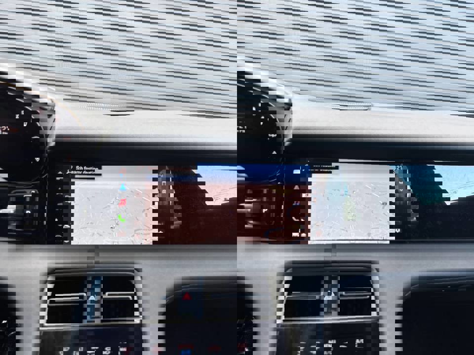 New 2025 Porsche Taycan image 20