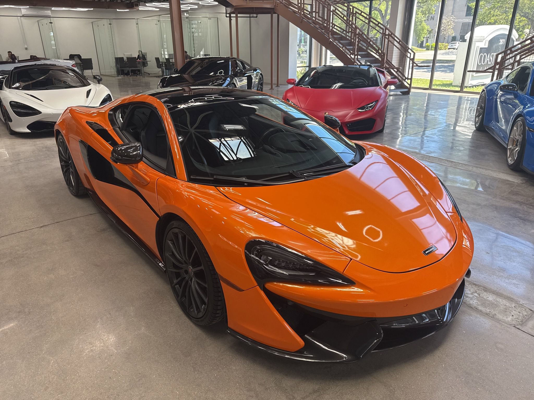 Used 2018 McLaren 570S image 3