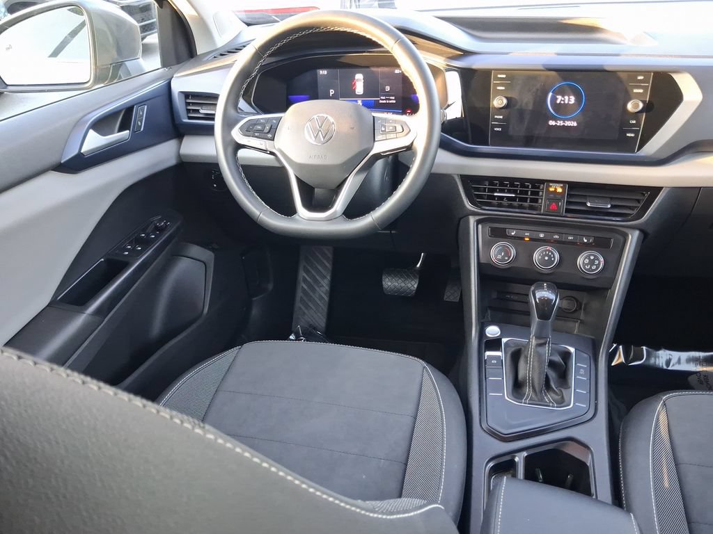 Certified 2022 Volkswagen Taos SE FWD image 10