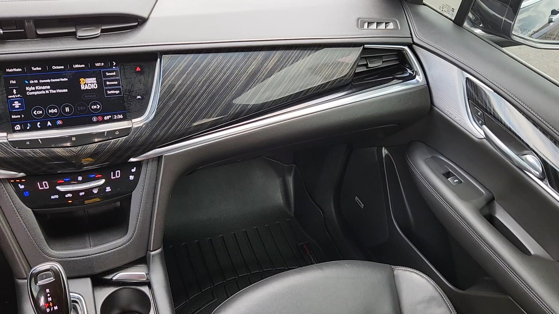 Used 2021 Cadillac XT6 Premium Luxury AWD/4WD image 6