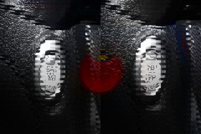 Used 2017 Nissan Sentra SR w/ SR Midnight Edition image 14