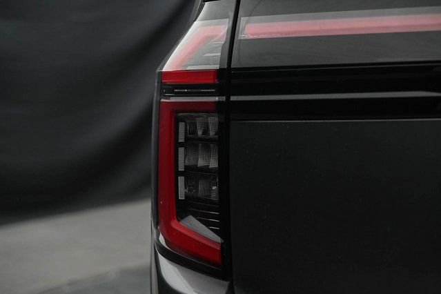 New 2025 Nissan Armada PRO-4X image 13