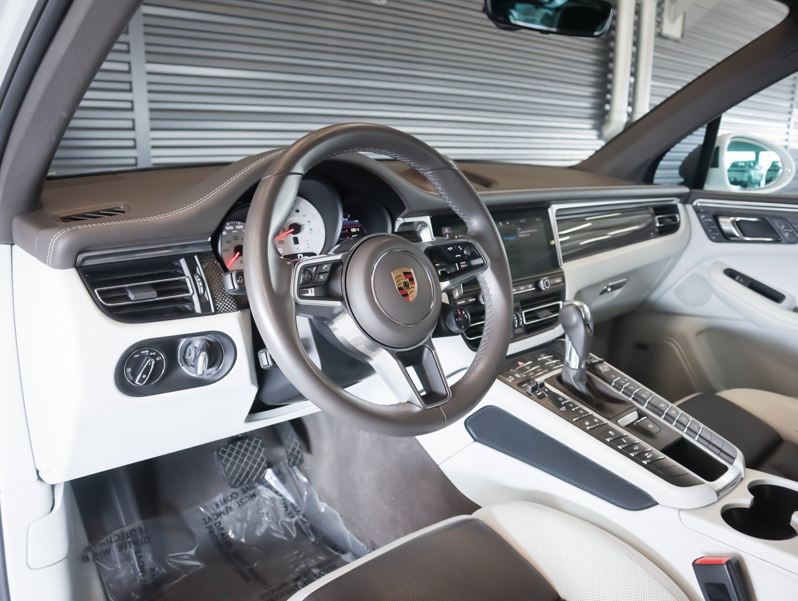 Certified 2021 Porsche Macan GTS AWD/4WD image 4